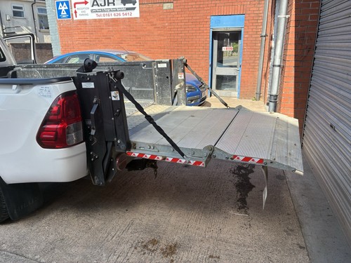 Pickup tail lift - pickup, (2024)
